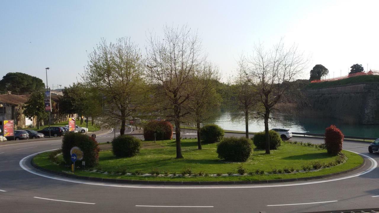 Lake Moments بسكييرا ديل غاردا المظهر الخارجي الصورة